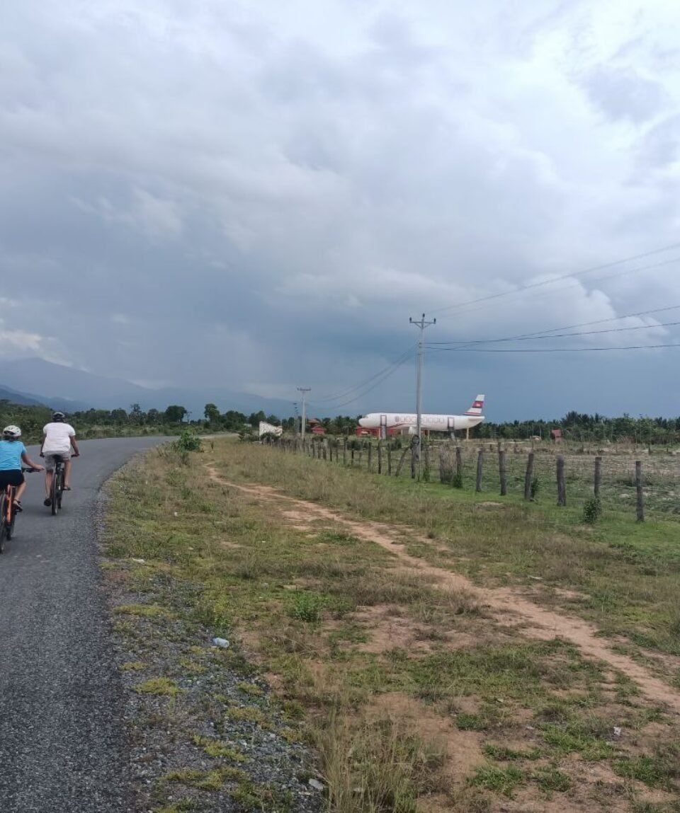 Phnom Penh to Siem Reap E-Bike Tour: Ultimate 4-Day Cambodia Cycling Adventure